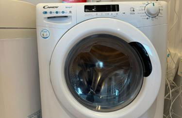 Penthouse height Flat, City View Balcony, Quiet, Free Wifi, Gym & More Minimalistic Home - Foto 20