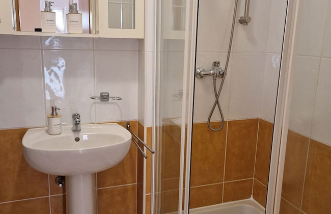 Sunshine Beach House directly at the lake - Foto 16