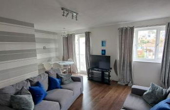 The Ugly Duckling - Photo 3