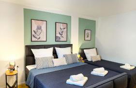 Charmantes 3-Zi-Apartment am Schlössle in Lechhausen-Garage-Balkon-Küche-Smart TV - Foto 1