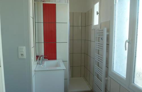 appartement avec terrasse - Photo 9