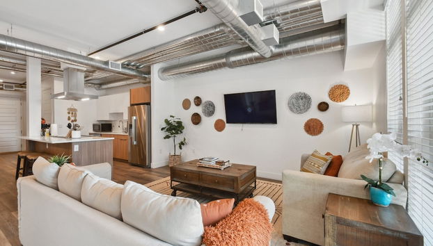 Brushed & Bold | RiNo Art Lofts - Foto 2, Imagen principal