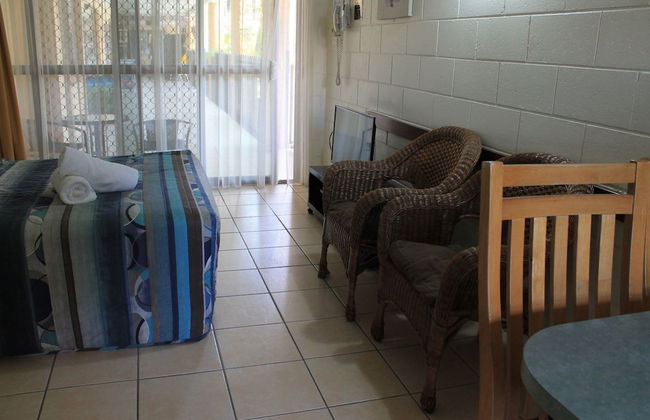 Oasis Inn Cairns - Photo 9