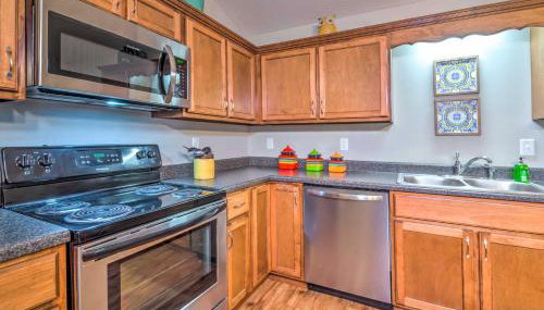 Pet-Friendly Brownsville Retreat with Porch! - Foto 2