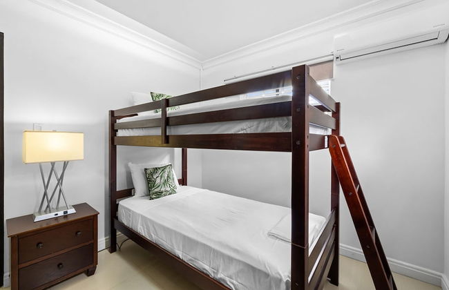 Urban 5BR Private Pool Getaway 10 Min- Bch - Foto 20