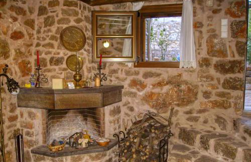 Stone House - Medieval Greek Village - Foto 9