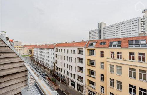 Designer Loft with Big Rooftop and Office - Foto 18