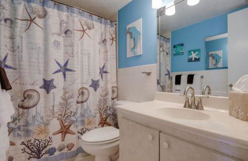 You cannot get any closer to the beach! 2BR condo - Foto 12