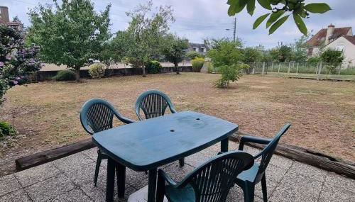 Espace détente le menoux - Foto 5, Garden, Garden view