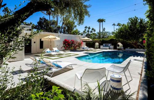 Monterey Manor Interior Designed Home Plus Pool - Photo 50