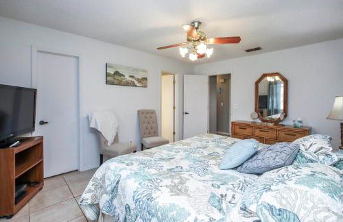 Spacious lakefront pool home in North Fort Myers - Foto 15