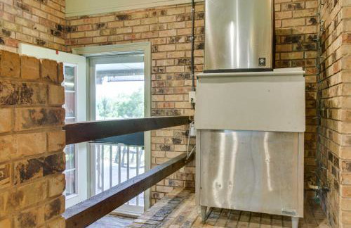 Dularge Grand Villa - Steps to Marina and Fishing! - Foto 24