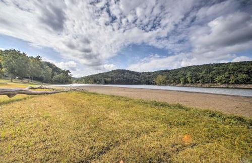 Waterfront Home with Fire Pit on Table Rock Lake - Foto 30