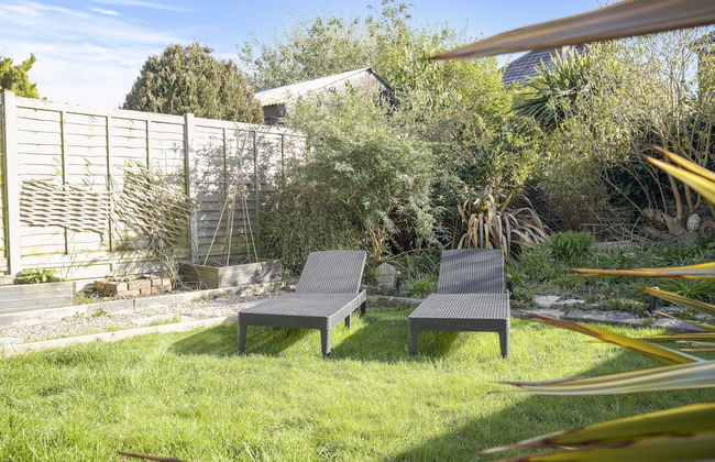 Family Friendly 3BR House w garden BBQ - Foto 25