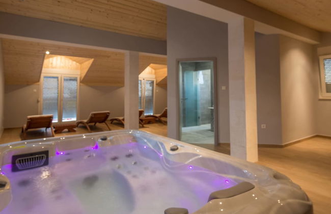 Beautiful Villa in Lisicic With Private Pool - Foto 18