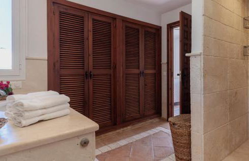 Charming Andalusian-Style Beach Villa - Foto 27