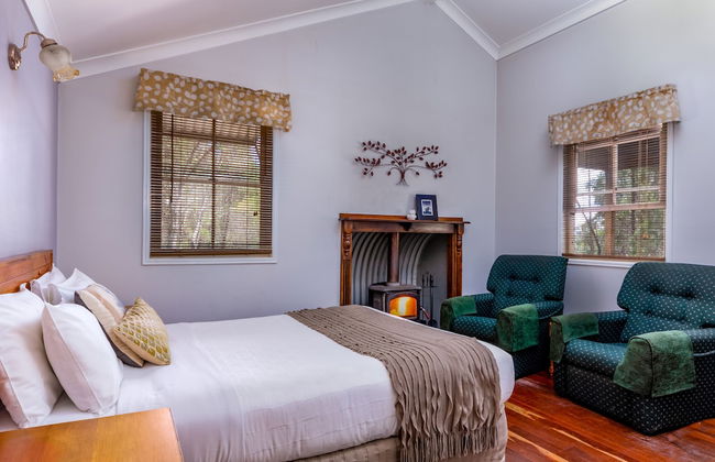 Cypress Ridge Cottages - Photo 2