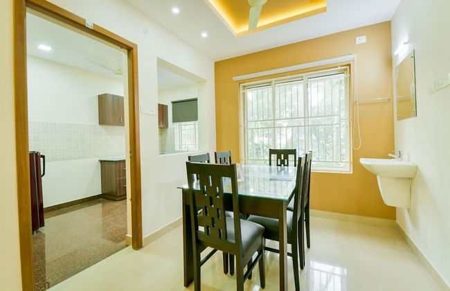 OYO 14271 Modern Studio Near Lulu Mall - Foto 16