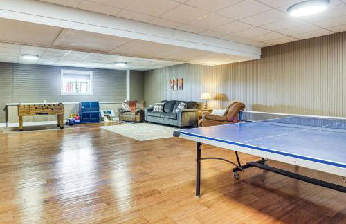 Pond Access and Fishing Cedar Lodge in Versailles - Foto 27