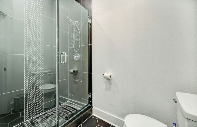 Vibe House Message Now for Summer Special - Foto 20