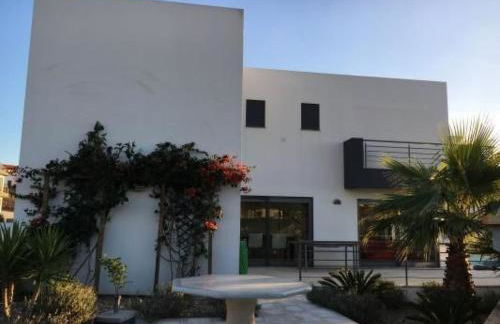 Holiday Home Moderne Villa mit privatem Pool und Meerblick by Interhome - Foto 8