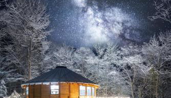 Mount Snow Yurt - Hot Tub, Wood Stove, WiFi, EVcharger - Foto 3