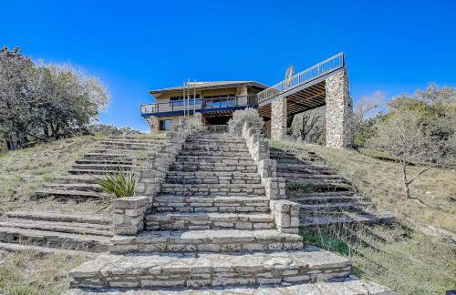 Stunning Lakefront Home with 2 Patios, Chef's Kitchen, & Lake Access - Foto 55