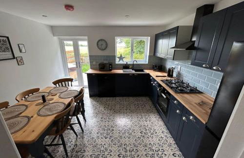 1 - Fox Burrow, Norfolk - Peaceful getaway with hot tub - Photo 4