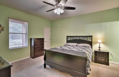 Pet-Friendly Gem with Yard and Pool Access in Sebring - Foto 12