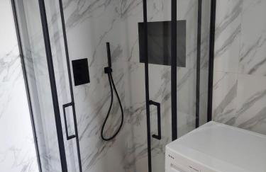 Domek przy drodze - Foto 7