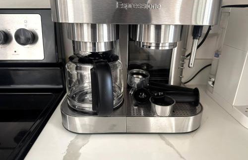 Disco Jungle with Fire Pit+Poolside TV+Yard Games - Photo 15