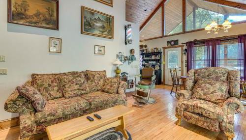 Deck and Sauna Avalon Woods Riverfront Retreat - Foto 5