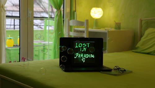 Χαμένος στον παράδεισο - Foto 3