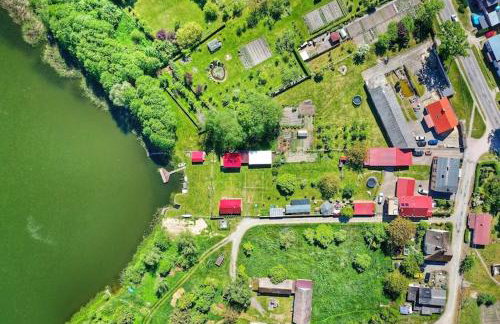 Cottage by Ostrowieckie Lake with Private Beach - Foto 27