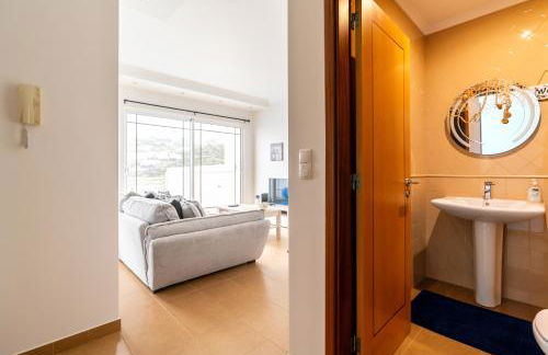 Casa Agrela by Rent2U, Lda Swimming Pool & Jacuzzi - Photo 16