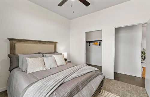 Pinnacle Heights 2Bdrm 3rd flr Near Walmart Amp Pool Fitness Center Yoga Studio Dog Spa - Foto 17
