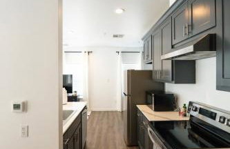 Fully Equipped-Near Downtown Houston-Gated Parking - Foto 13