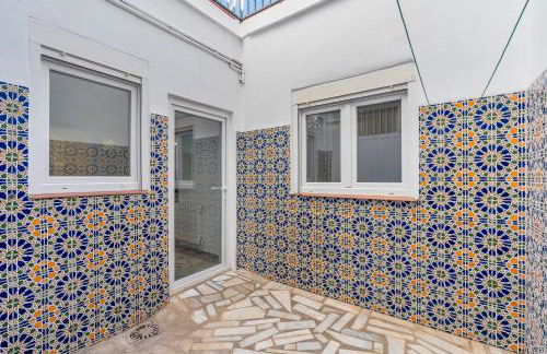 Little Alhambra - Photo 34