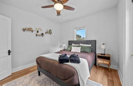 Spacious Modern Farmhouse w/ Private Patio & BBQ! - Foto 7