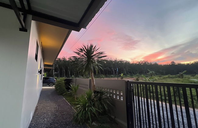 Baansuan Jaidee near Ton Nga Chang Waterfall - Foto 74