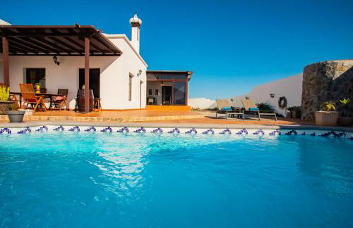 Eslanzarote Acoruma House, Super Wifi, Heated Pool - Foto 4