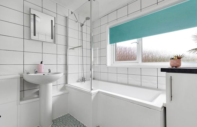 Charming 3-bed Apartment in Haverfordwest - Foto 16