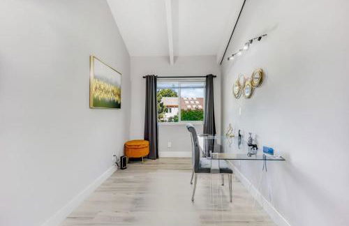 497-Upscale Family Home w AC & Patio near Meta & Stanford - Foto 70