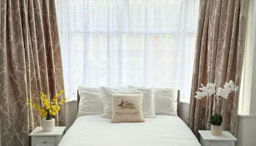 Luxury House in Ilford 21 minute Train journey from Central London - Foto 2