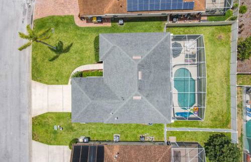 H504E Single Level POOL Home Themed Room by Disney - Foto 43