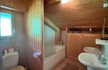 Family-friendly Self-catering Chalet Rental in Abondance - Sleeps 12 Portes du Soleil - Photo 5