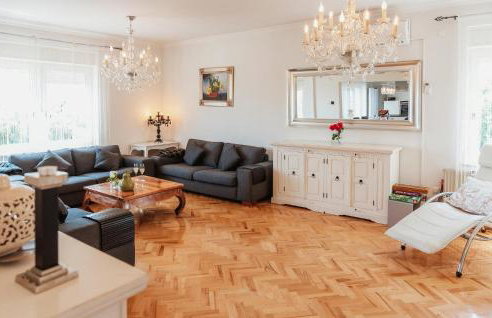 Beautiful Home In Dugo Selo With Wifi - Foto 22