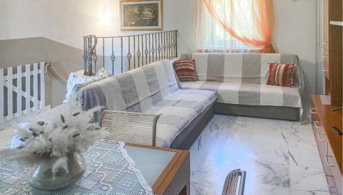 Nice Apartment In Magliano With Wifi - Foto 4