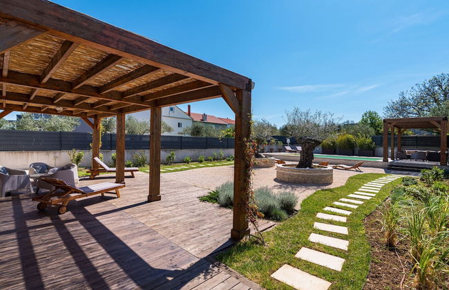 Nice Villa With Private Pool, Fenced Garden, Roofed Terrace, Near the Beach - Foto 30