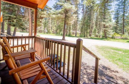 The Columbine Cabin #9 at Blue Spruce RV Park & Cabins - Foto 3